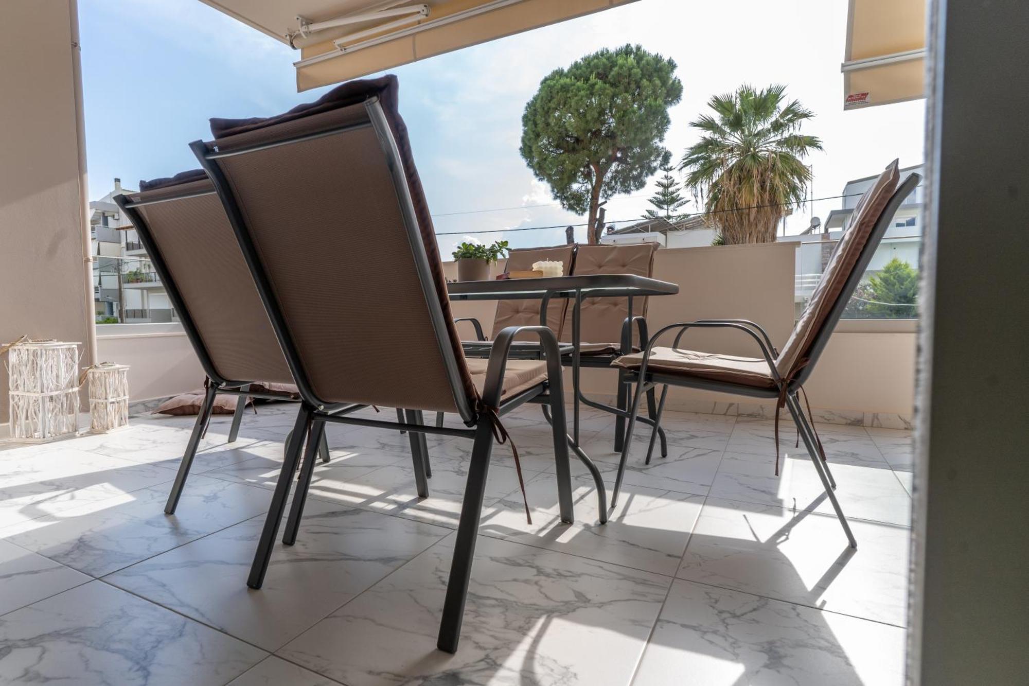 Euphoria Apartment Каламата Екстериор снимка