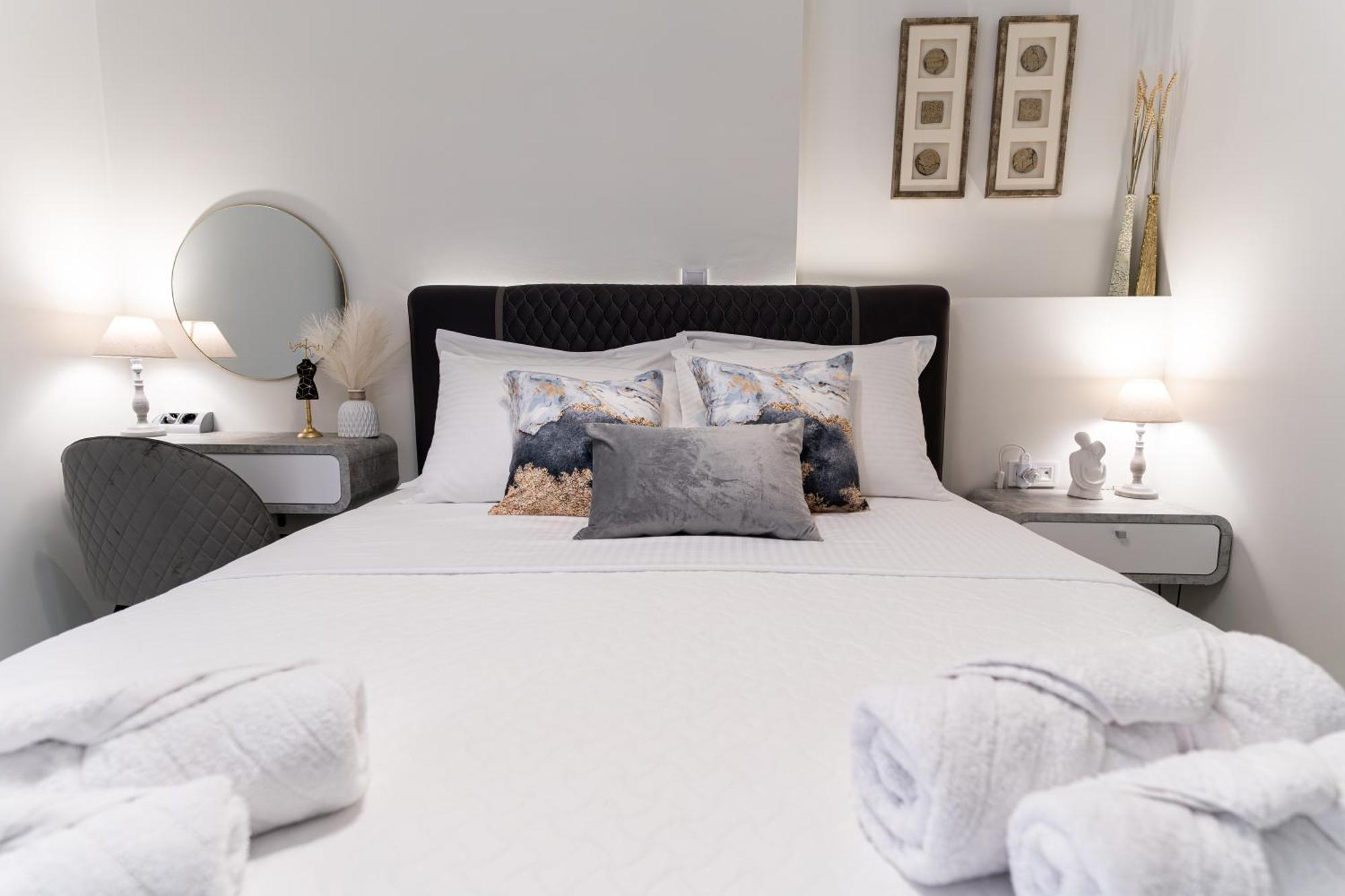 Euphoria Apartment Каламата Екстериор снимка
